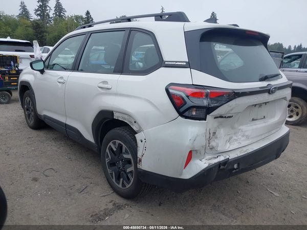 2025 SUBARU FORESTER Base Plus