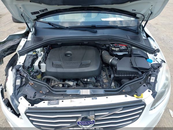 2017 VOLVO XC60 T6 DYNAMIC