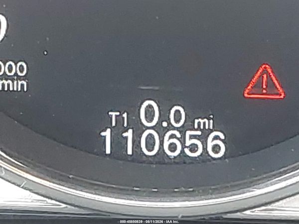 2017 VOLVO XC60 T6 DYNAMIC