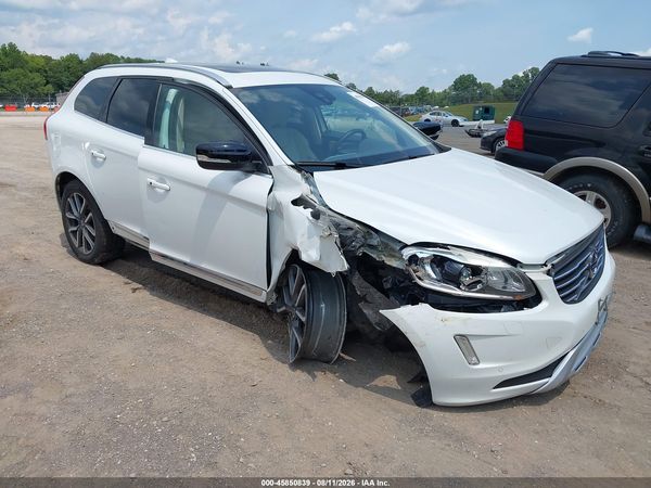 2017 VOLVO XC60 T6 DYNAMIC