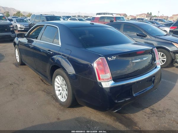 2012 CHRYSLER 300 Base/Limited — I3