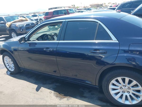 2012 CHRYSLER 300 Base/Limited — I117