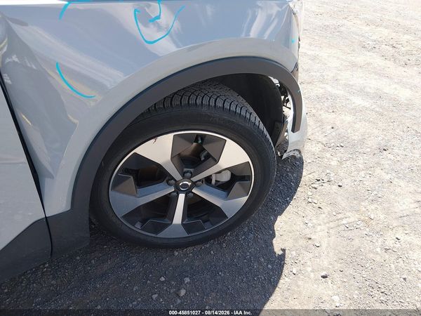 2024 VOLVO XC40 B5 PLUS DARK THEME