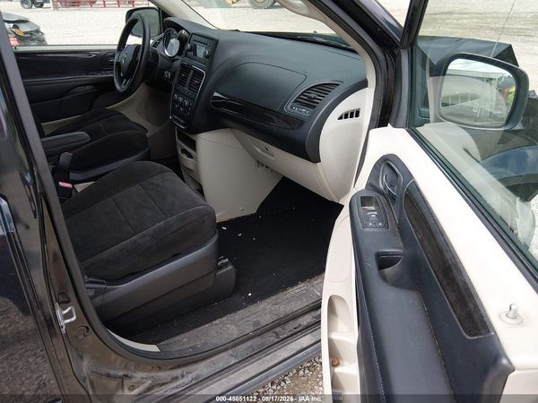 2013 DODGE GRAND CARAVAN SXT — I5