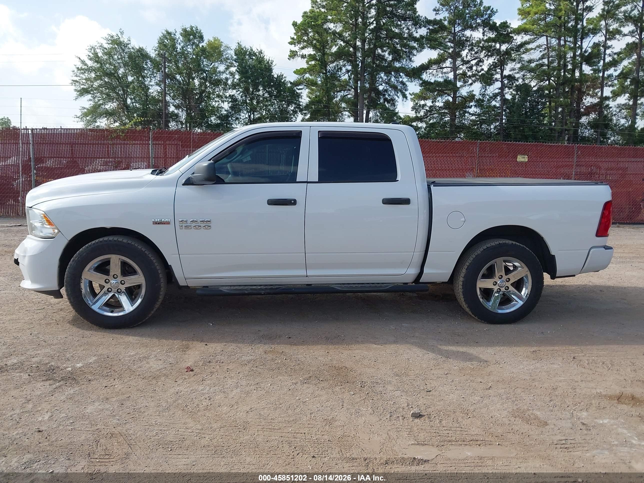 2016 RAM 1500 EXPRESS
