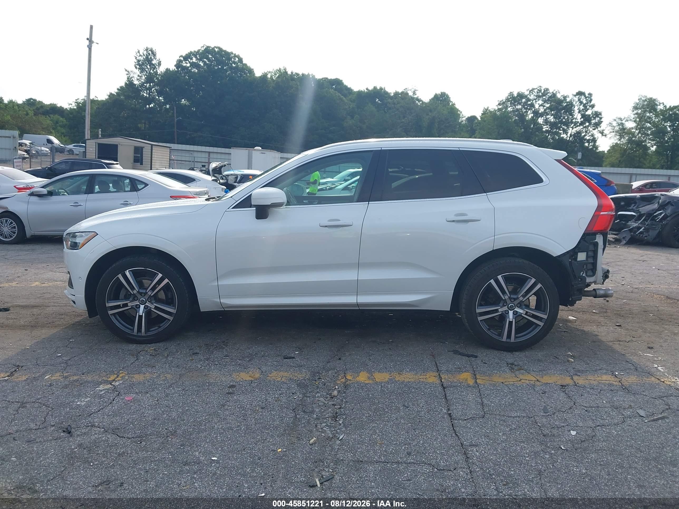 2018 VOLVO XC60 T5 MOMENTUM