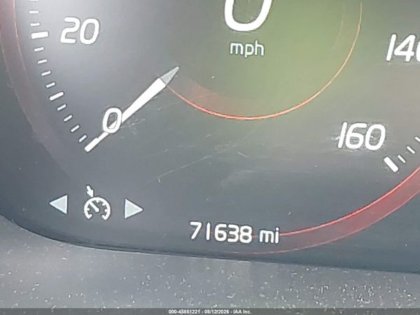 2018 VOLVO XC60 T5 MOMENTUM