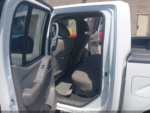 2019 NISSAN FRONTIER SV — I8