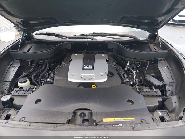 2017 INFINITI QX70 — I10