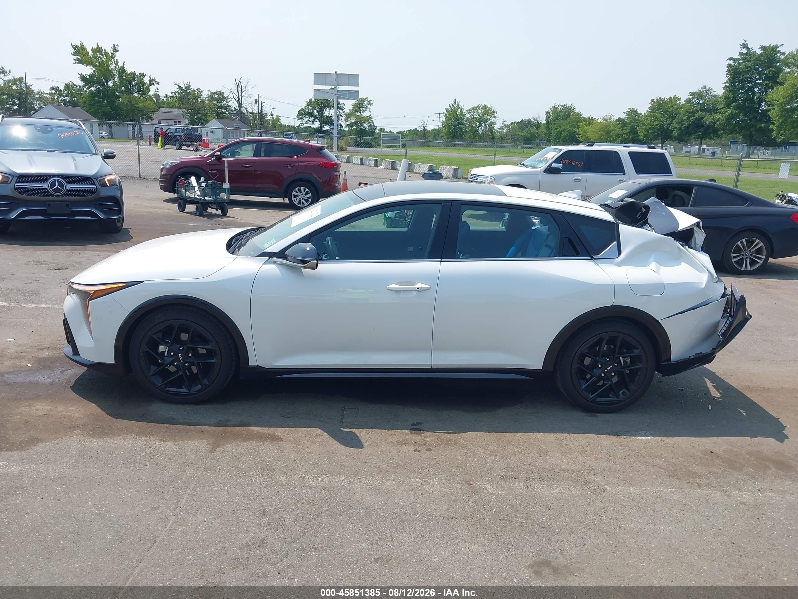 2025 KIA K4 GT-LINE