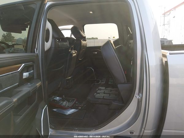 2024 RAM 3500 LARAMIE  4X4 6'4 BOX