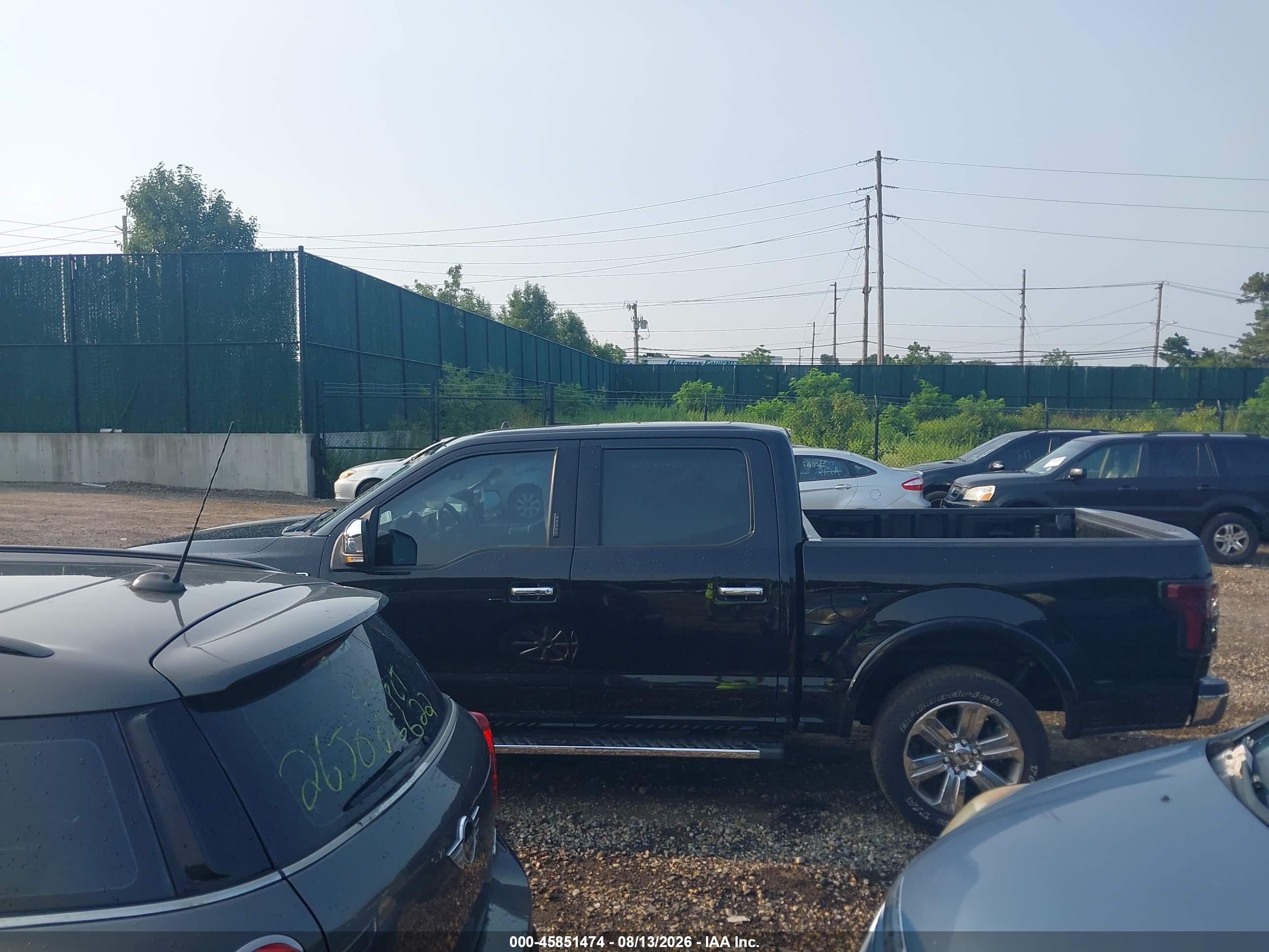 2019 FORD F-150 LARIAT