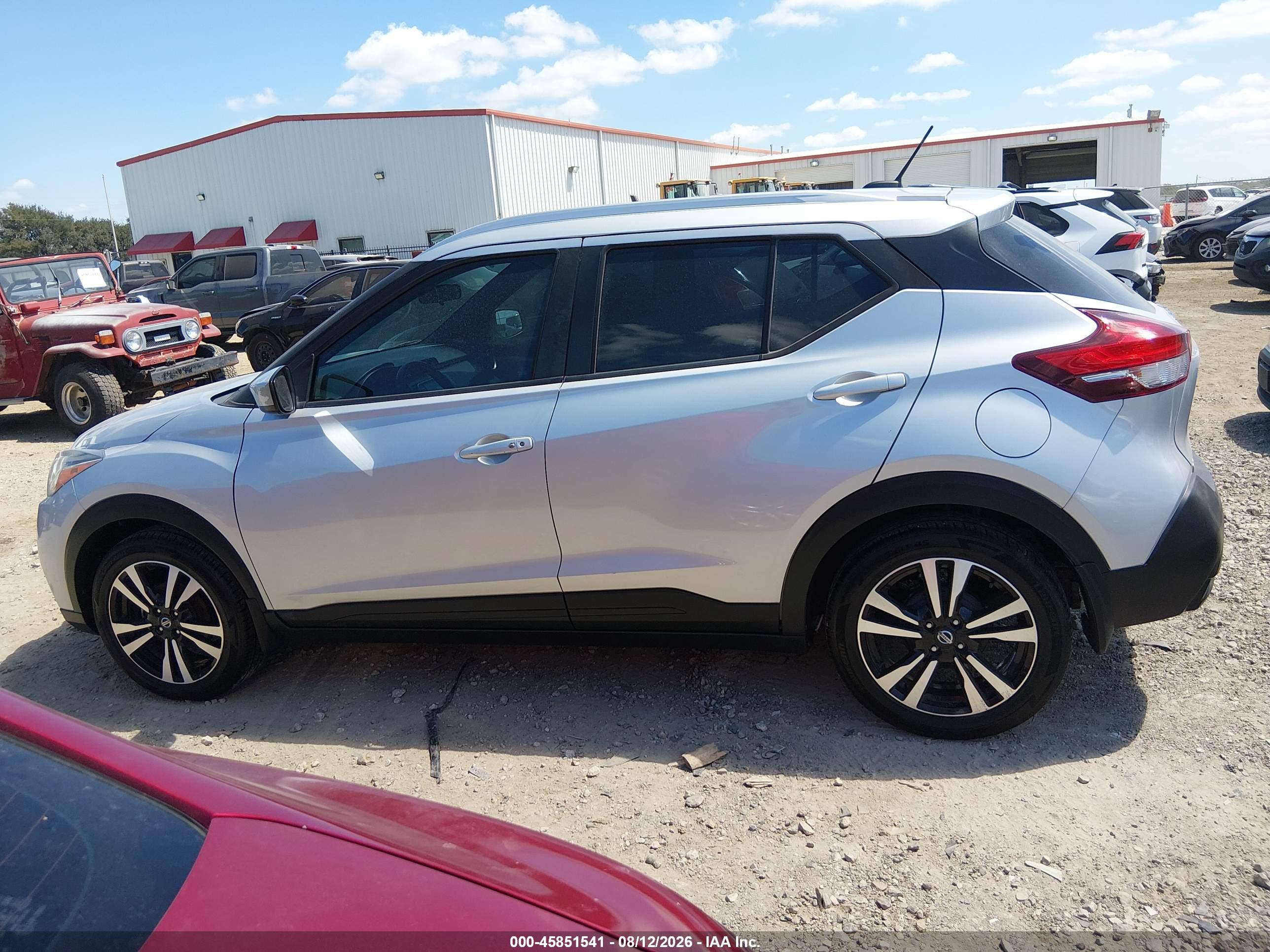 2019 NISSAN KICKS SV