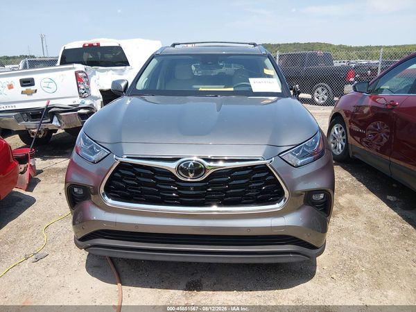 2025 TOYOTA HIGHLANDER LIMITED
