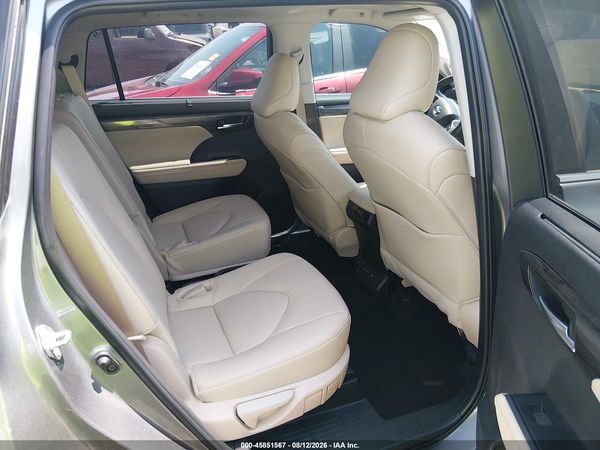 2025 TOYOTA HIGHLANDER LIMITED