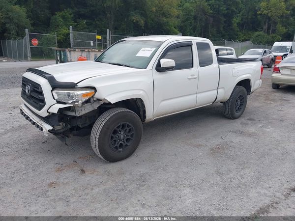 2016 TOYOTA TACOMA SR