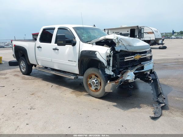 2013 CHEVROLET SILVERADO 2500HD LT — I1