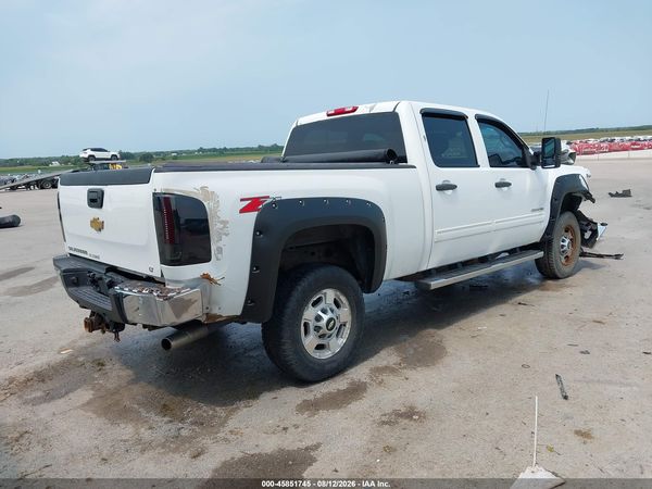 2013 CHEVROLET SILVERADO 2500HD LT — I4