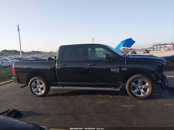 2020 RAM 1500 CLASSIC TRADESMAN  4X4 5'7 BOX