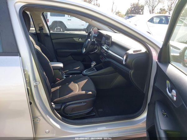 2019 KIA FORTE LXS