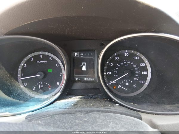 2018 HYUNDAI SANTA FE SE