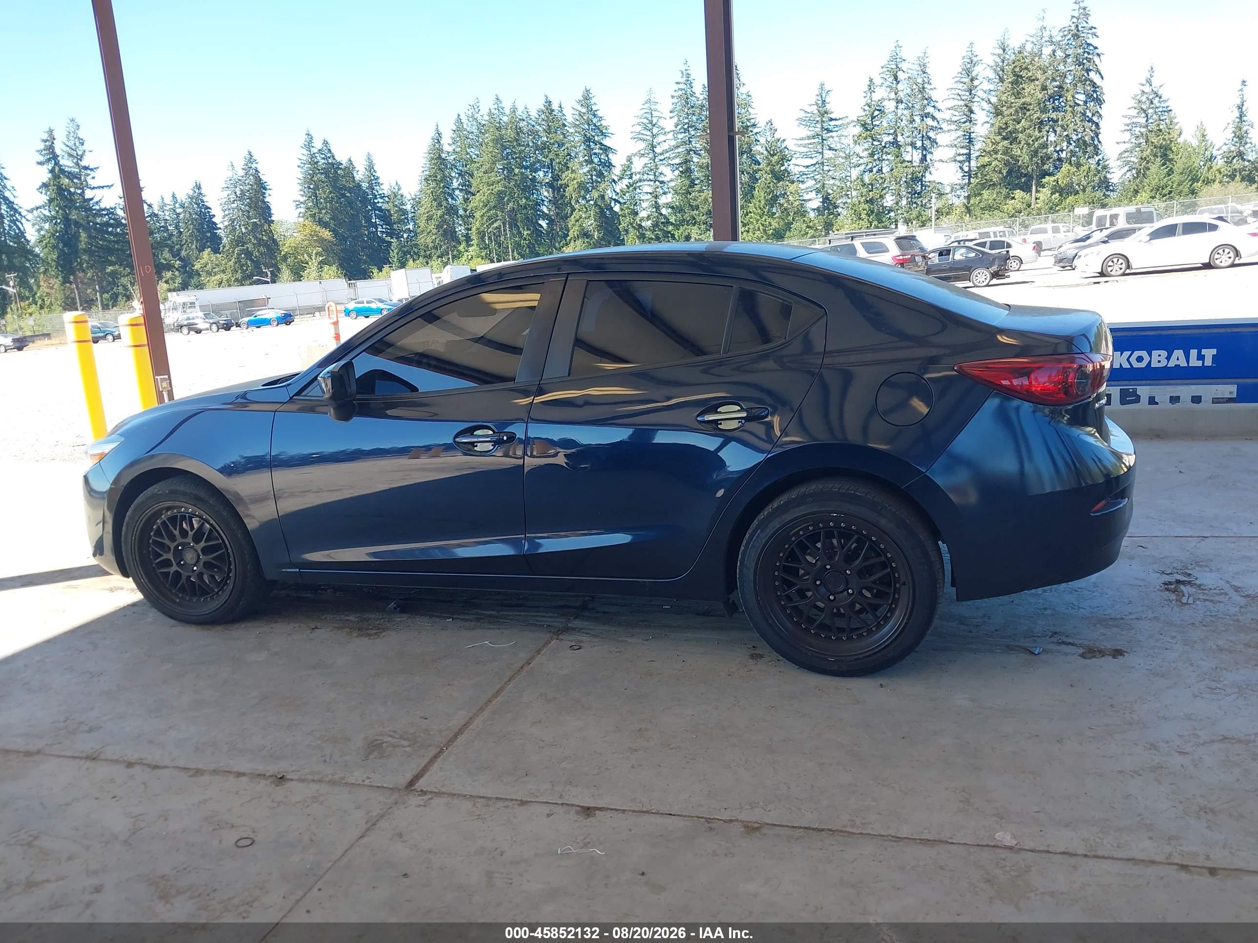 2017 MAZDA MAZDA3 SPORT