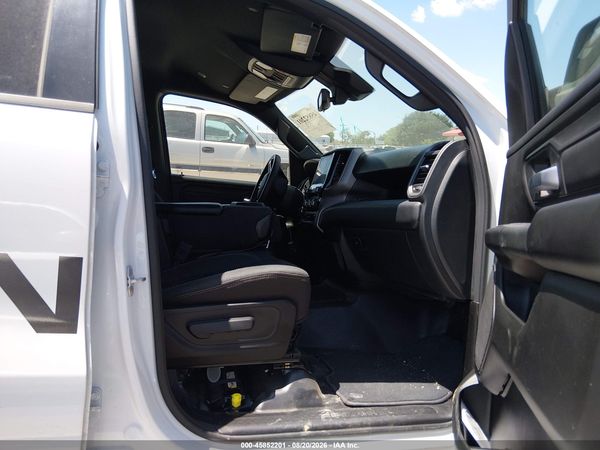 2025 RAM 1500 TRADESMAN  4X4 6'4 BOX