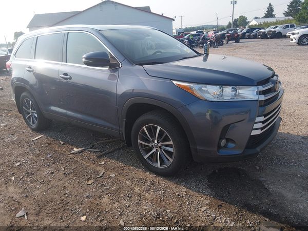 2019 TOYOTA HIGHLANDER XLE