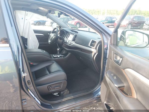 2019 TOYOTA HIGHLANDER XLE