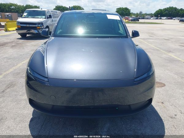 2026 TESLA MODEL Y