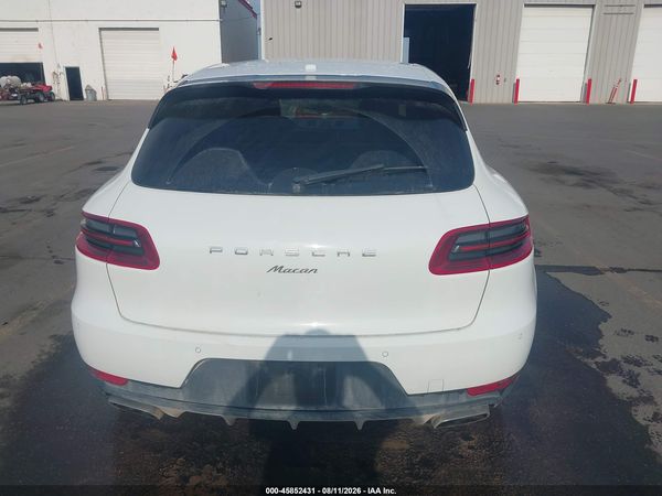 2018 PORSCHE MACAN SPORT EDITION