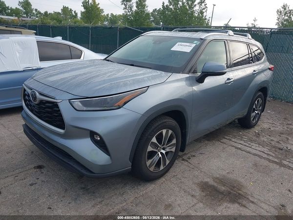 2021 TOYOTA HIGHLANDER XLE