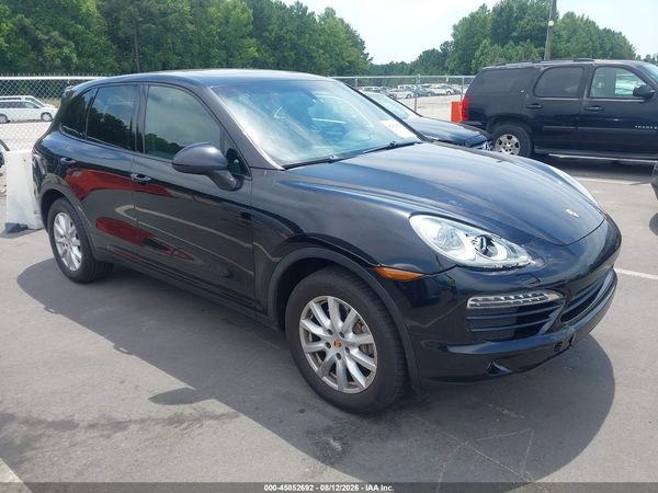 2013 PORSCHE CAYENNE