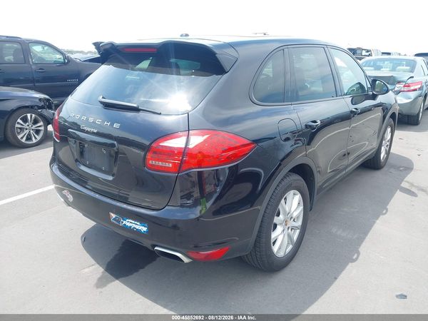 2013 PORSCHE CAYENNE