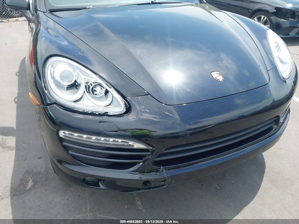 2013 PORSCHE CAYENNE