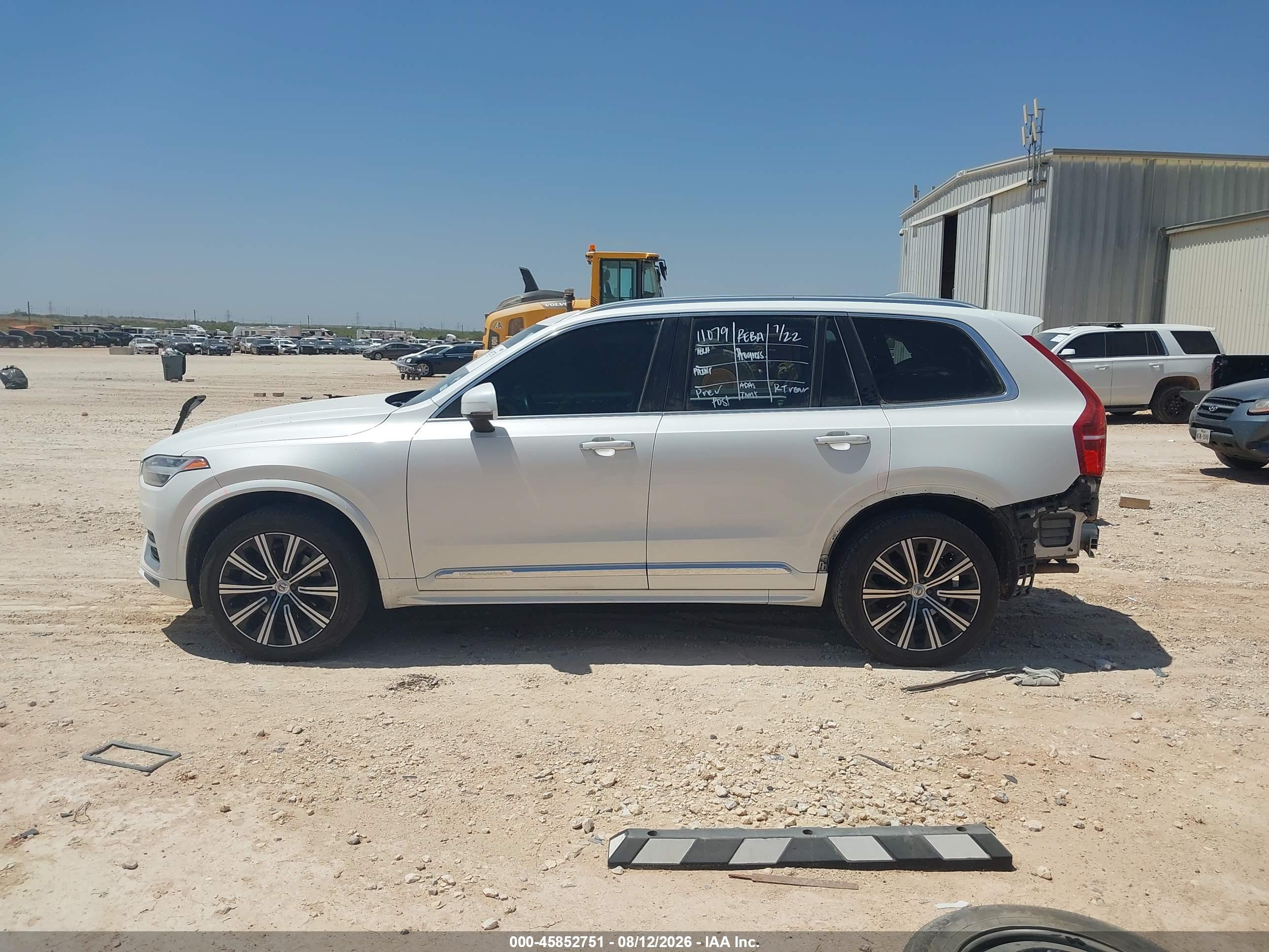 2020 VOLVO XC90