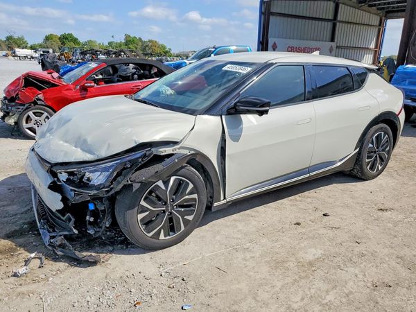 2022 KIA EV6 — DSFA — Front 3/4