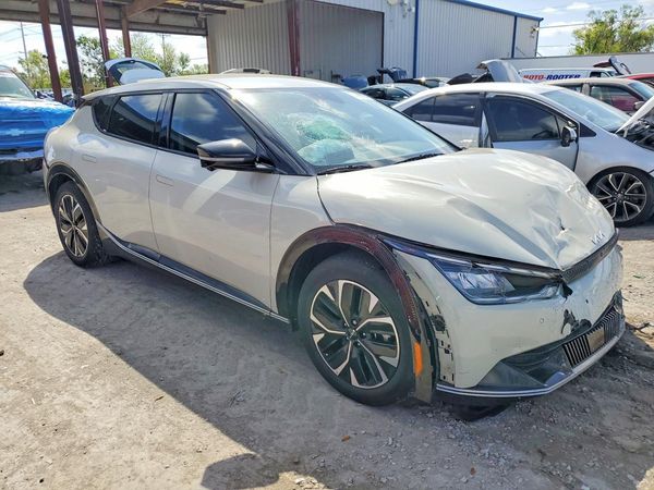 2022 KIA EV6 Light, Wind, GT-Line — Passenger 3/4