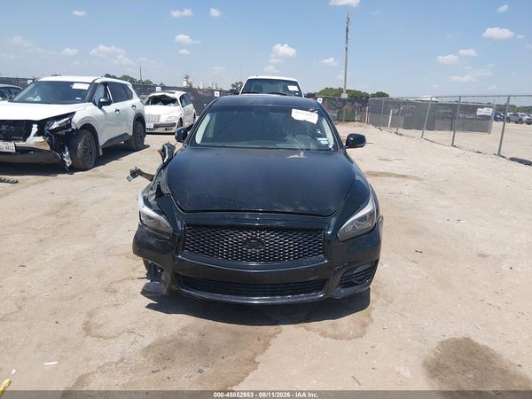 2016 INFINITI Q70L 3.7