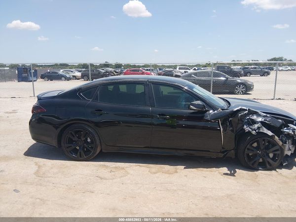 2016 INFINITI Q70L 3.7