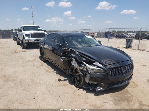 2016 INFINITI Q70L 3.7