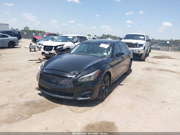 2016 INFINITI Q70L 3.7