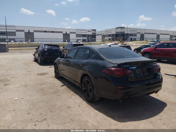 2016 INFINITI Q70L 3.7