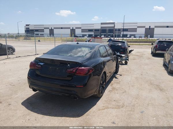 2016 INFINITI Q70L 3.7