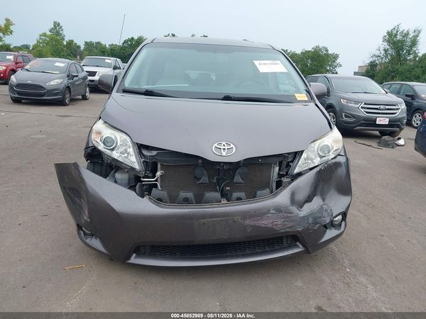 2012 TOYOTA SIENNA XLE V6 8 PASSENGER — I115
