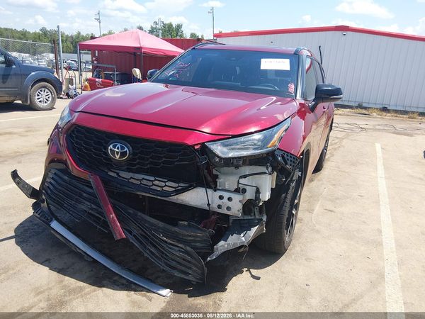 2021 TOYOTA HIGHLANDER XSE