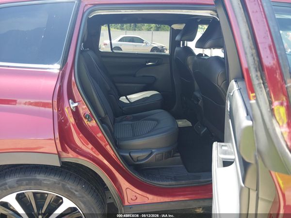 2021 TOYOTA HIGHLANDER XSE