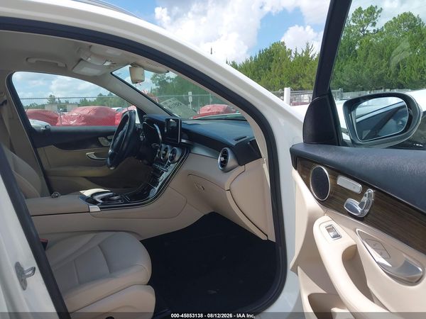 2016 MERCEDES-BENZ GLC 300 GLC300
