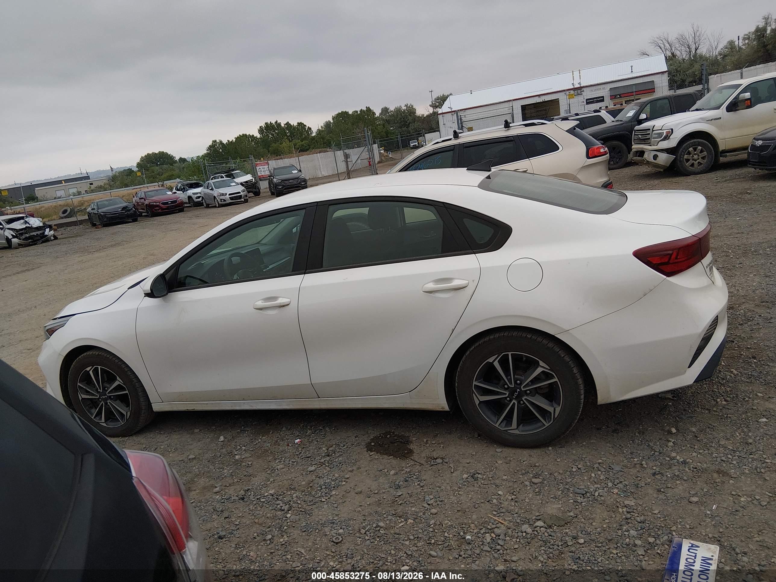2023 KIA FORTE LXS