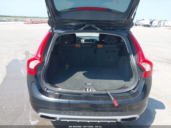 2016 VOLVO V60 CROSS COUNTRY T5